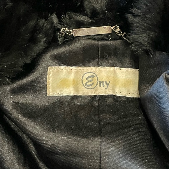 Vintage Eny Women's Black Rabbit Fur and Leather Vest Size Small - Picture 12 of 16